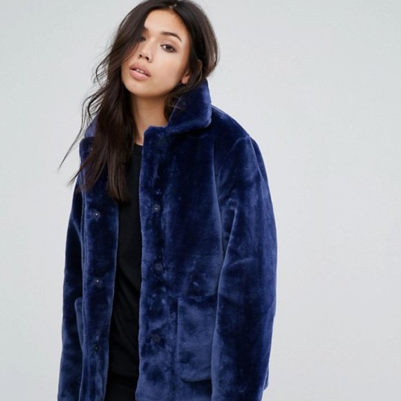 Velvet Jacket - Picture 1 of 3